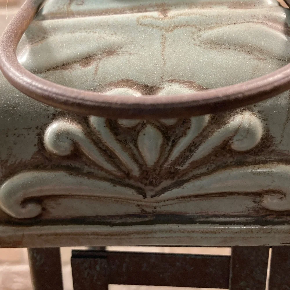 Elegant Green Ceramic Lantern